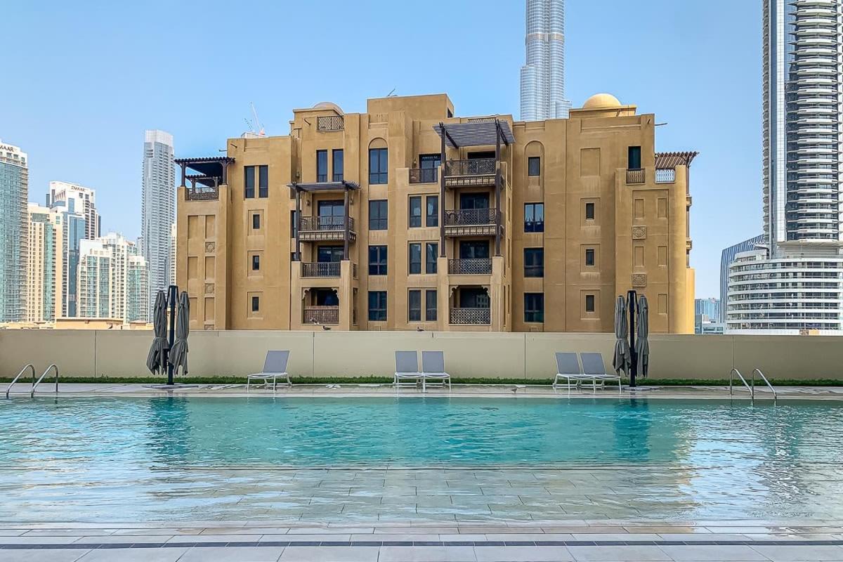 Frank Porter - Burj Royale Appartement *
