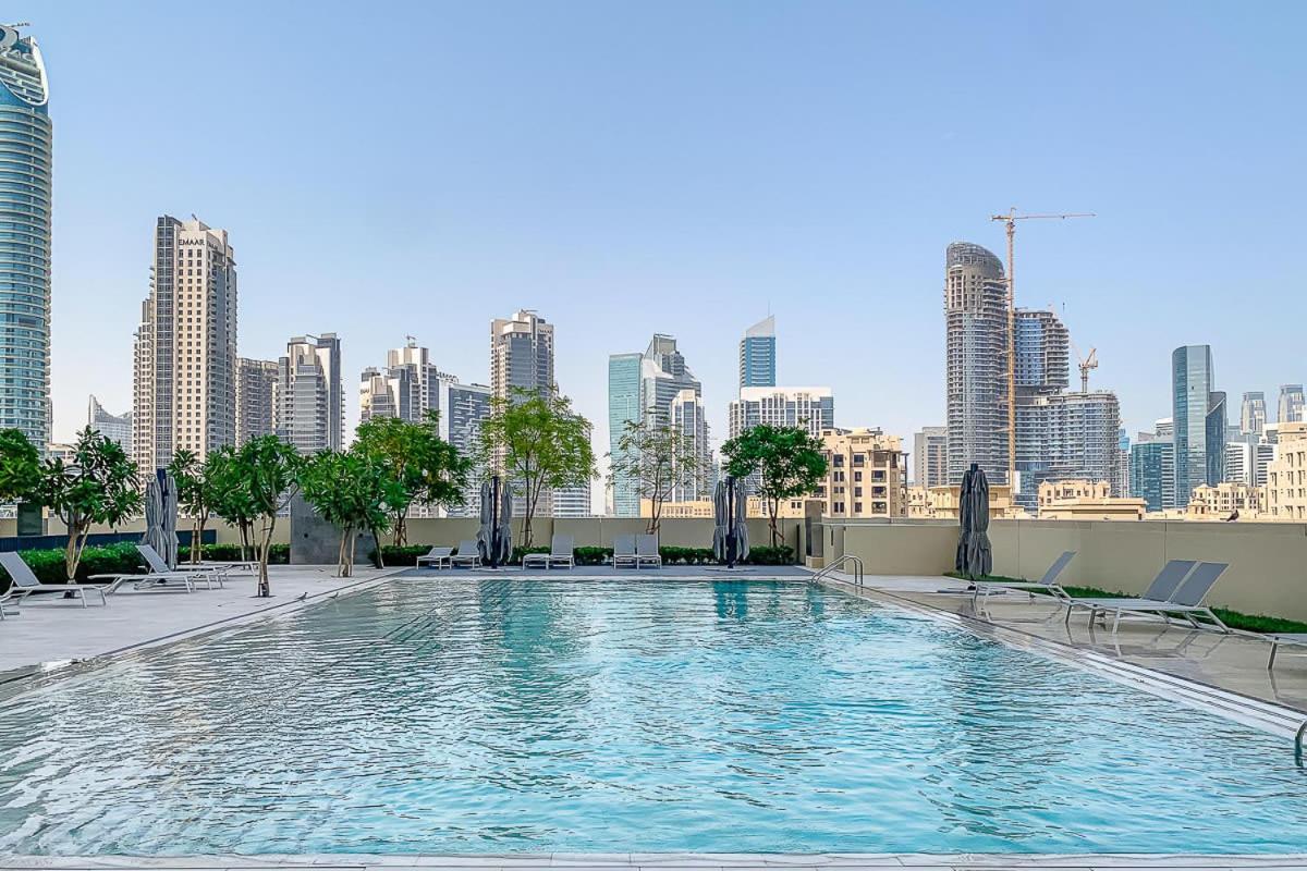 Frank Porter - Burj Royale Appartement *